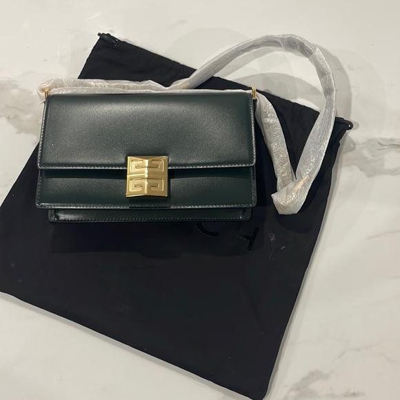 GIVENCHY Green Small 4G Chain Bag - Picture 4 of 10